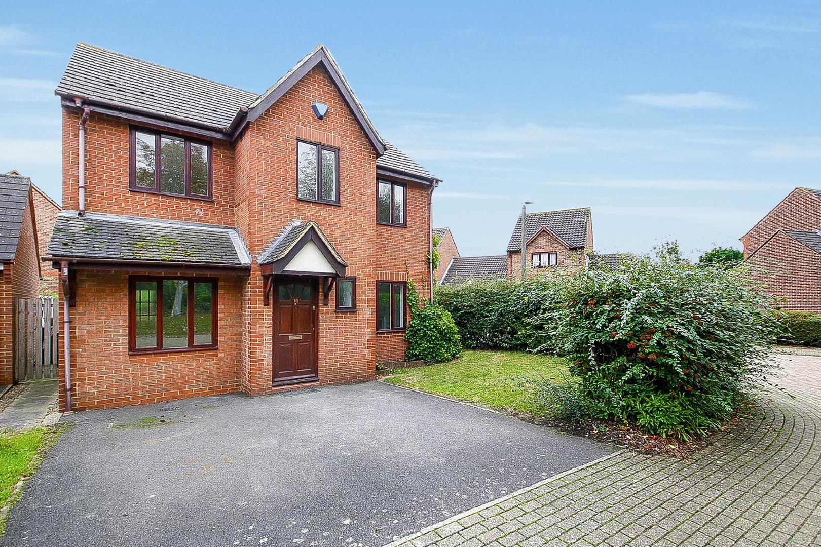 4 bed property in Bickleigh Crescent, Milton Keynes